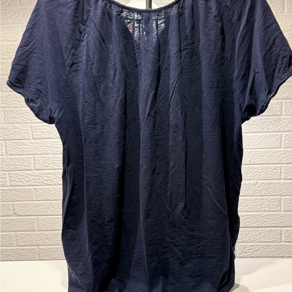 Eddie Bauer Blue Short Sleeve Blouse with V-Neck - Picture 2 of 3